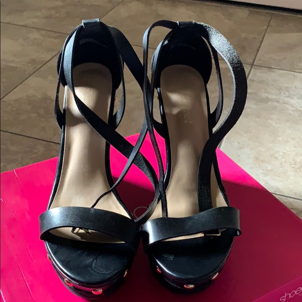 Wedges, Never Worn, In great condition .
